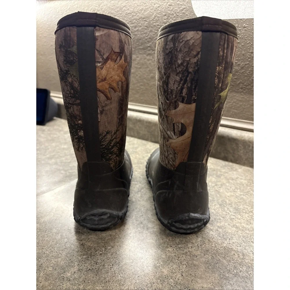 Kids Tamarack Camo Insulated Rubber Boots Sz 2 (9Q-B007) Good Condition